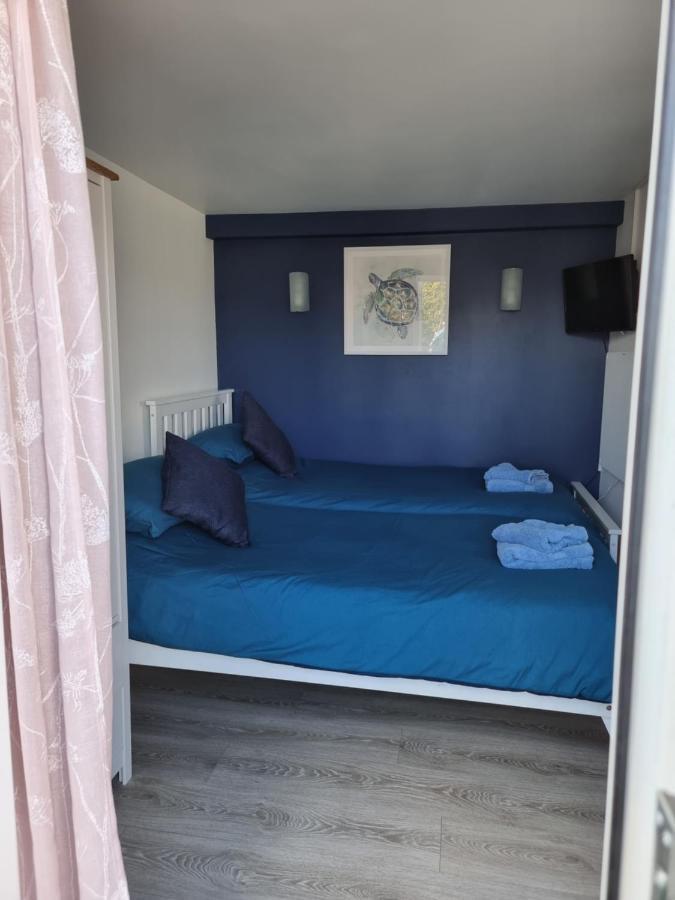 Lovely Private Studio Room With Own Kitchen And Bathroom. Set In The Popular Area Of Shiphay In Torquay And Only A Short Walk From Torbay Hospital Esterno foto